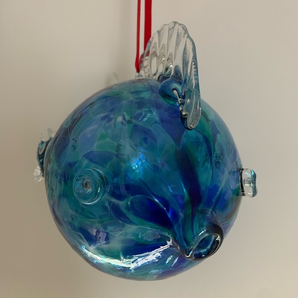 Hand Blown Glass Hanging Blow/Puffer Fish Blue Artisan Ornament - Picture 2 of 10